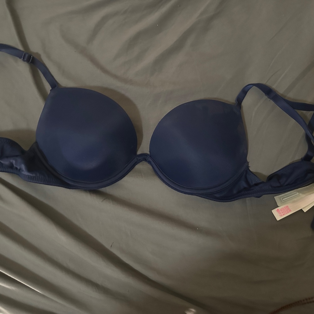 Pink/Victoria Secret bra